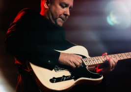 Marek-NapiÃ³rkowski-guitar-during-the-concert-of-Hipokamp-on-Jazz-Jamboree-2019-StodoÅa-2019102