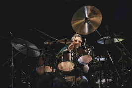 Ranjit-Barot-drums-during-the-concert-of-John-McLaughlin-the-4th-Dimension-on-Jazz-Jamboree-2019-St