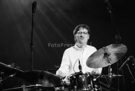 Perkusista-Jacek-Kochan-podczas-koncertu-Joey-Calderazzo-Trio-na-Warsaw-Summer-Jazz-Days-2015-Soho-F