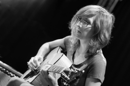The-guitarist-Mary-Halvorson-on-stage-with-Marc-Ribot-and-the-Young-Philadelphians-at-Warsaw-Summer-