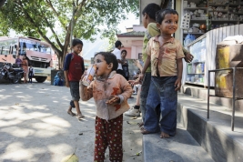 Nepalskie-dzieciaki
