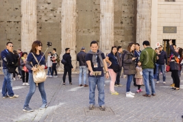 Azjatycka-wycieczka-w-Rzymie