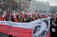 Manifestanci-podczas-Marszu-Niepodleglosci-Narodowcow-Dzien-Niepodleglosci-Warszawa-2014