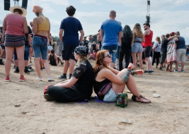 Girls-with-beer-during-concert-of-25th-PolandRock-festival-Kostrzyn-20190801