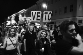 Manifestacja-3-x-Veto-przeciwko-zmianom-w-polskim-prawie-o-sadach-Warszawa-20072017