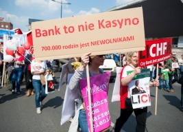 Demonstracja-anty-bankowa-w-Warszawie-25-kwietnia-2015