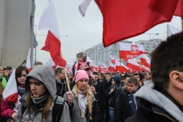 Manifestacja-Narodowcow-podczas-Narodowego-Świeta-Niepodleglosci-Polski-w-Warszawie-20151111