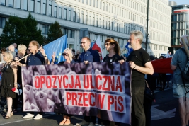Manifestacja-Opozycja-uliczna-przeciw-PiS-Warszawa-28072018