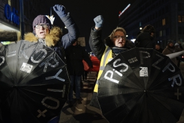 Manifestacja-13-grudnia---raz-wystarczy-Rocznica-wprowadzenia-stanu-wojennego-w-PRL-Warszawa-2018121