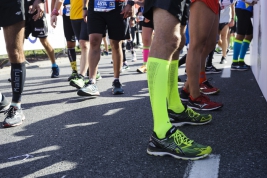 Legs-of-runners-of-40th-PZU-Warsaw-Marathon-20180930